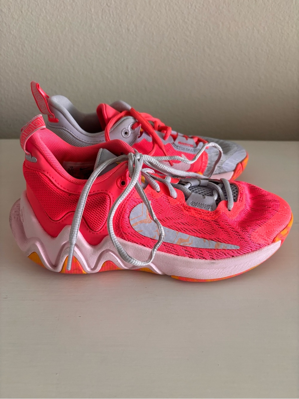 Nike Giannis Immortality 2 EP 'Hot
Punch Mismatched'
Kids 3.5 size - Picture 3 of 8